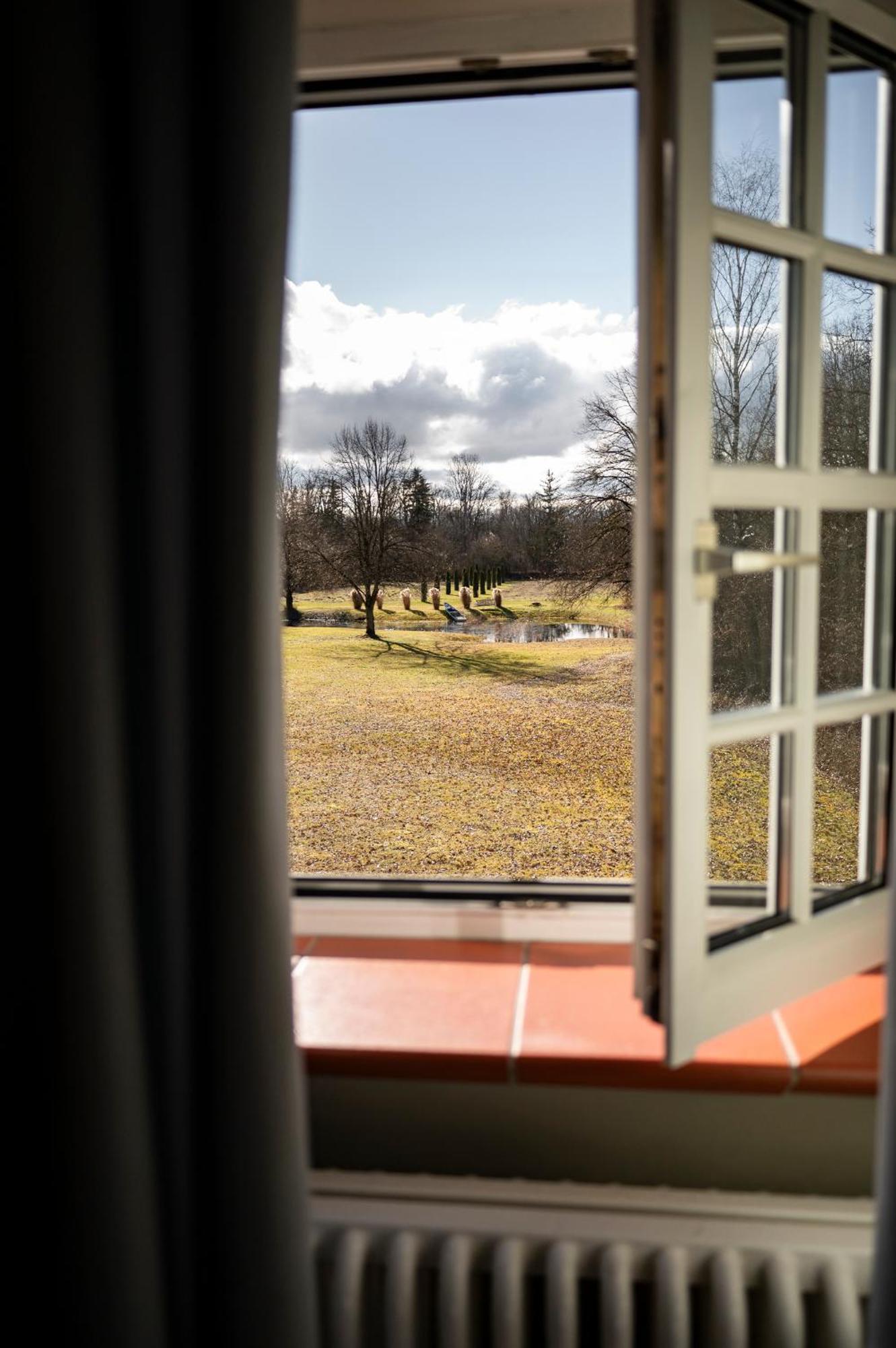 Gut Altholz Landhotel Und Restaurant Hutter Plattling Buitenkant foto
