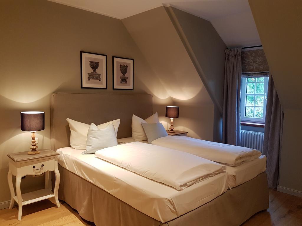 Gut Altholz Landhotel Und Restaurant Hutter Plattling Buitenkant foto